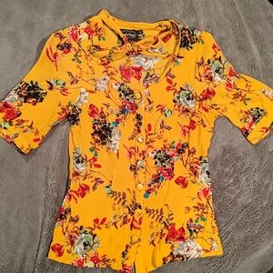 Voodoo vixen button up top